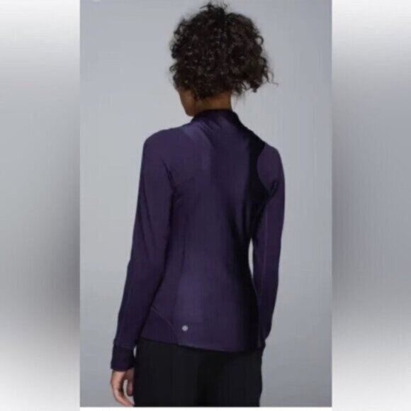 Lululemon Emerge Renewed Jacket Size 6 Purple Zip - Picture 2 of 13